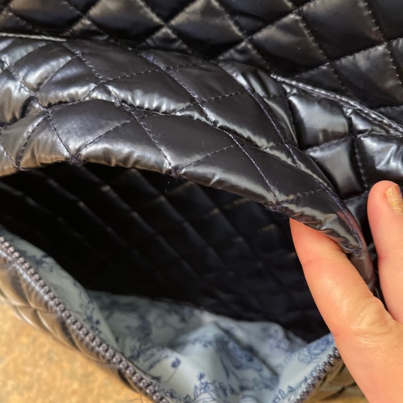 Oliver Thomas 24 + 7 Backpack for Peloton--Zippered Pockets, Shiny Blue EUC - Picture 5 of 13